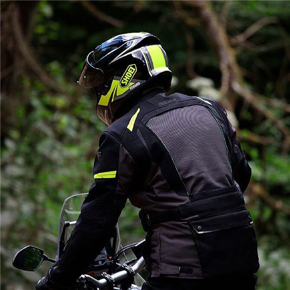 Chaqueta Talismen negro fluor