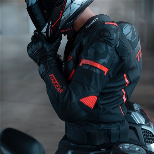 Chaqueta Modeka Valyant negro rojo (Novedad 2023)