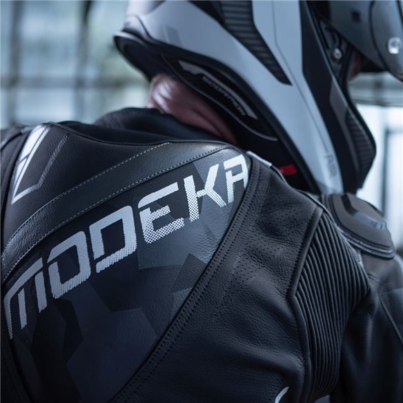 Chaqueta Modeka Valyant negro blanco (Novedad 2023)