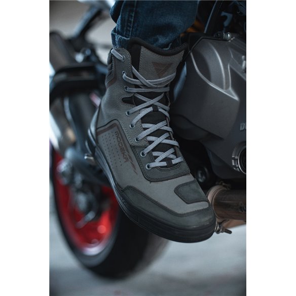 Sneaker Konrod negro (Novedad 2023)